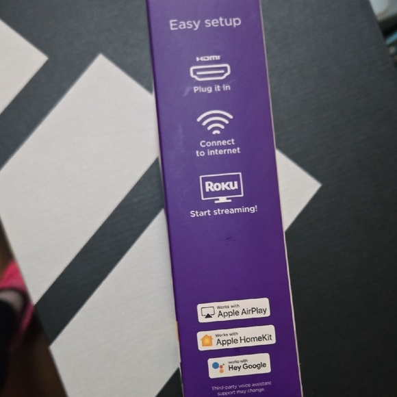 Roku Express HD Streaming Player - Purple and Black Packaging - Picture 5 of 6